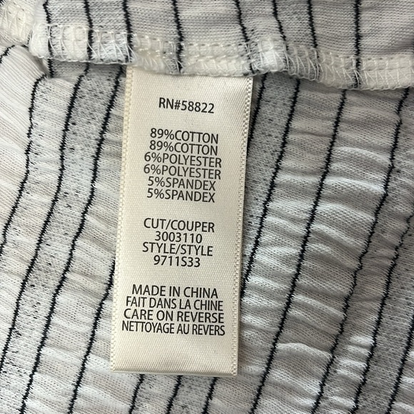 Max Studio Peasant Style Knit Top, Black & White Stripes, 3/4 Sleeves, Size S - Picture 13 of 13